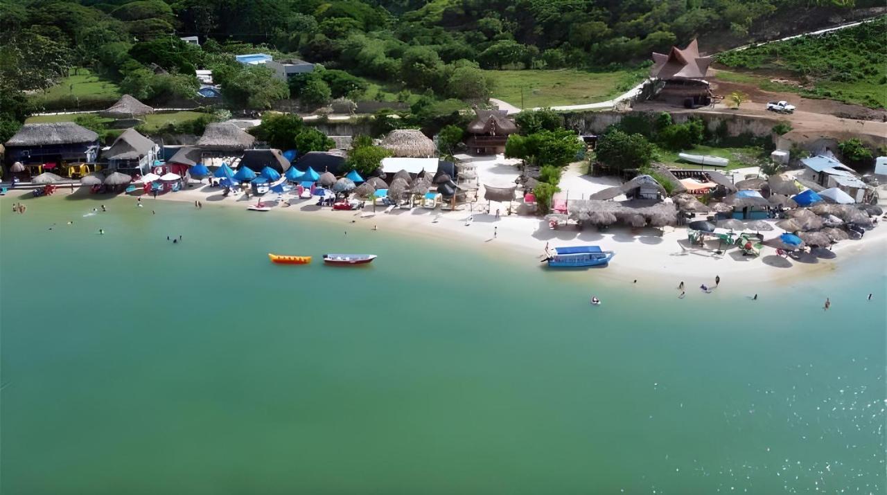 Amalife Beach Club & Hotel Tierra Bomba Exterior foto